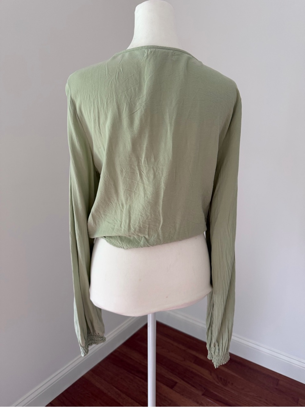 Urban Outfitters Sage Green Twist-Knot Long Sleeve Top - Picture 3 of 4